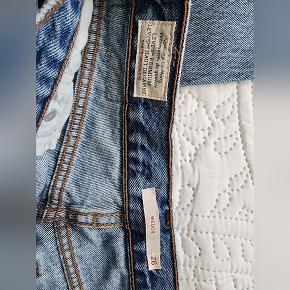 Levi's Wedgie Straight Jeans - Picture 4 of 5